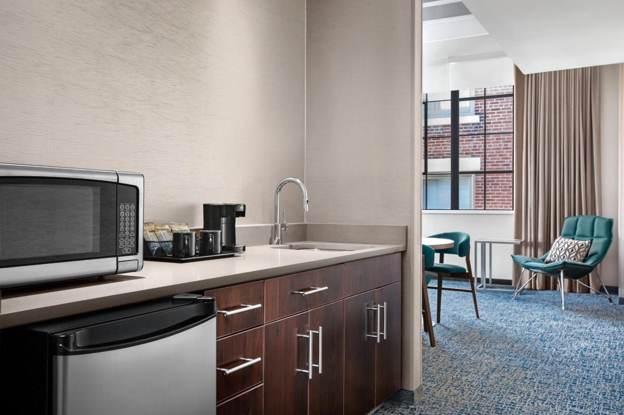 Courtyard By Marriott Cape Girardeau Downtown Hotel Exterior foto